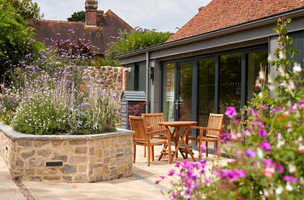 The Montagu Arms Beaulieu Exterior foto